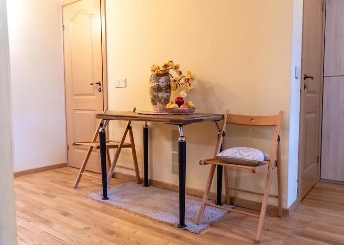 Cozy Suite with Inner Yard
